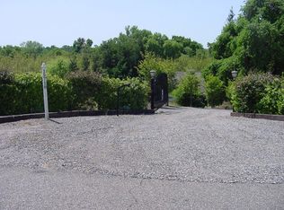 15718 Morrison Rd, Oakdale, CA 95361