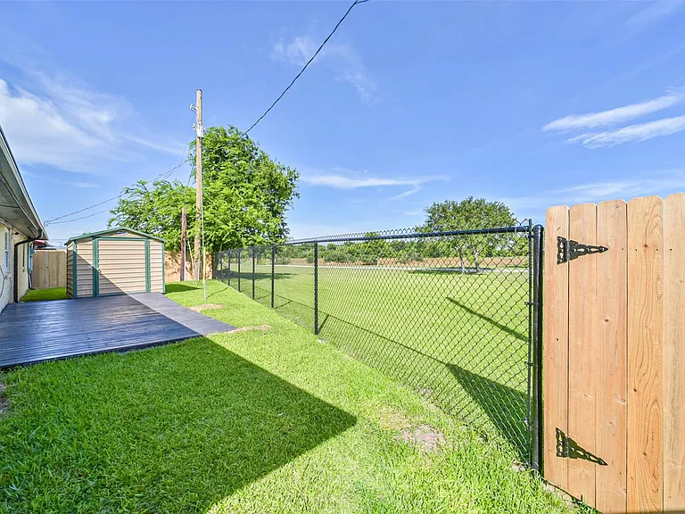 10999 Fairland Dr — Photo 38