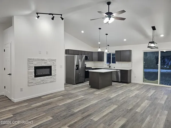 2416 E Oban Rd, Palmer, AK 99645