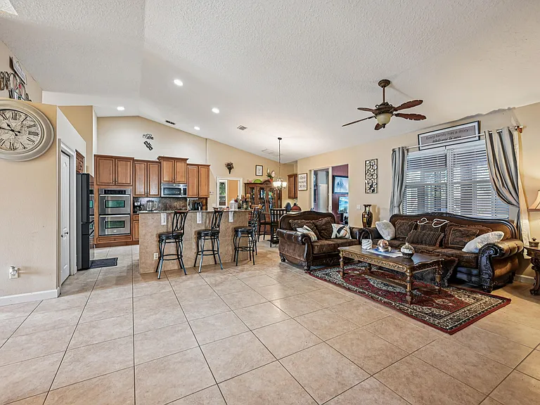 3044 SW Savona Blvd — Photo 14