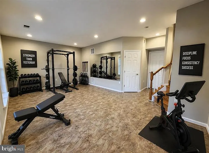 16325 Flotsam Ln — Photo 39