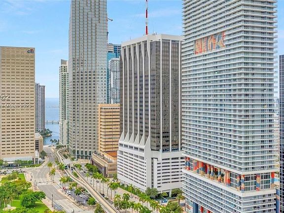3rd image of 50 Biscayne Blvd APT 4209