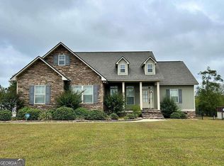 45 Surrey Cir, Tifton, GA 31793