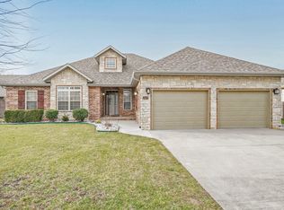 5619 N 11th Ave, Ozark, MO 65721