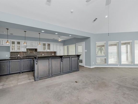 5th image of 609 Bay Vista Dr