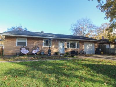 325 N Yorkshire Blvd, Youngstown, OH, 44515