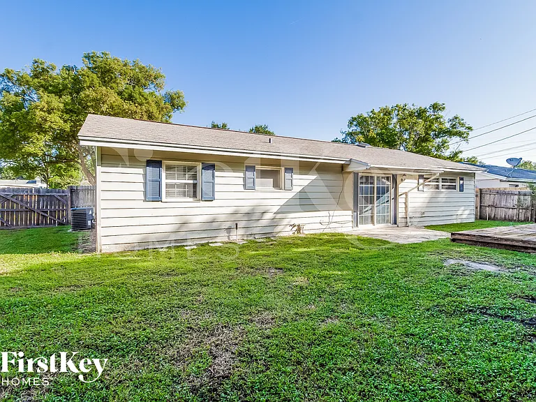 2720 Erin Rd — Photo 15