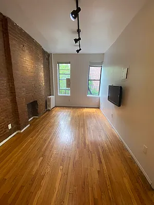 Rented by Oxford Property Group | media 46