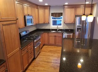 120 Carthage Ln, Hoffman Estates, IL 60169