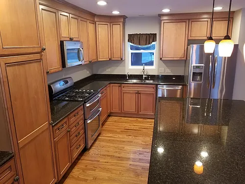 120 Carthage Ln Photo 1