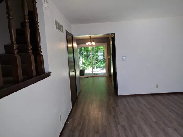 3409 W Richwoods Blvd, Peoria, IL 61604