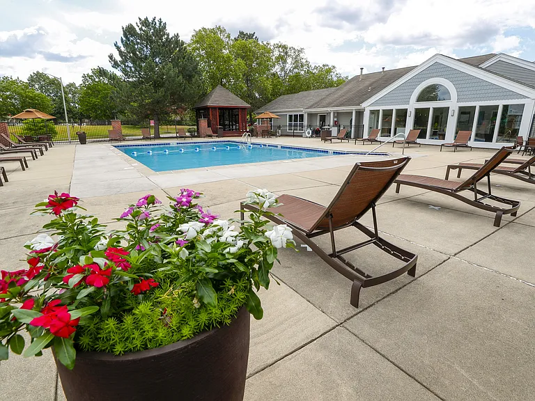 Savannah Trace Apartments — Photo 6