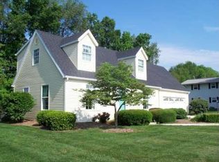 10215 Carriage Dr, Plymouth, IN