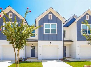 124 Crestview Wy, Dallas, GA 30132