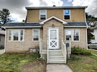 737 W Wisconsin Ave, Appleton, WI 54914