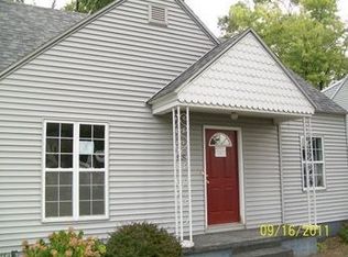 1308 W Summit Ave, Muskegon, MI 49441