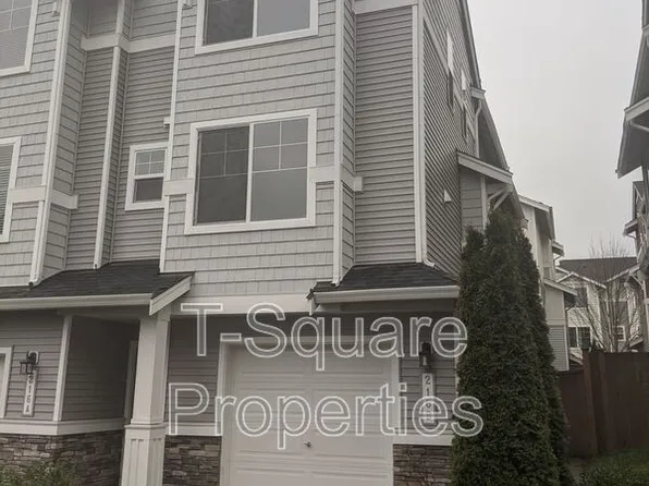 216 126th St SE #B, Everett, WA 98208