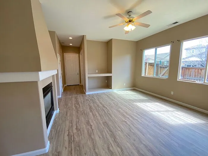 10595 Bliss Ct — Photo 5