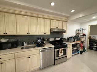 32-23 29th St #1, Astoria, NY 11106