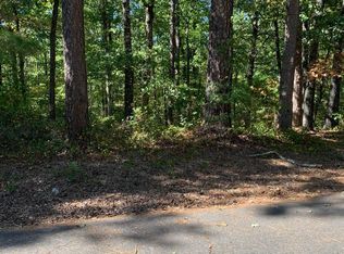 2 Fino Ln, Hot Springs Village, AR 71909