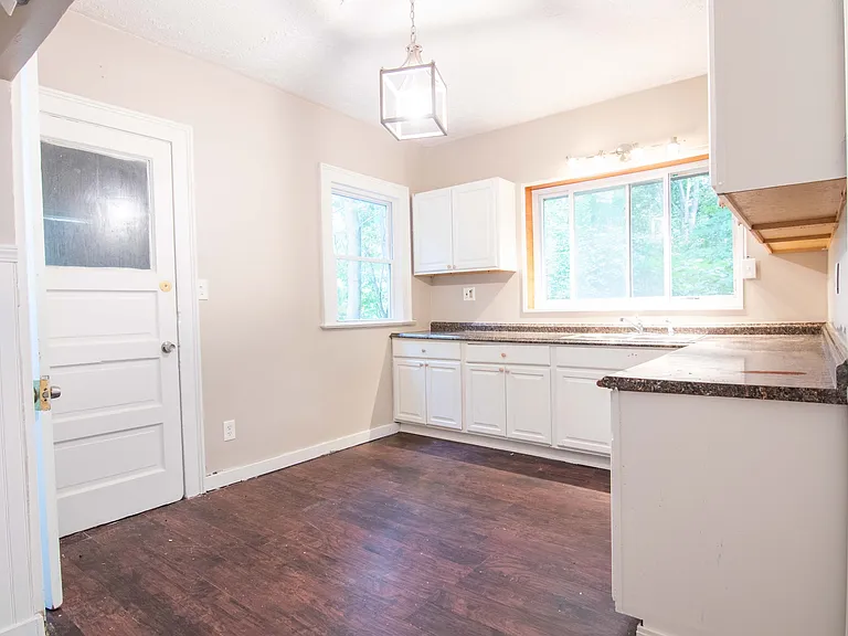 14441 Superior Rd #1 — Photo 3