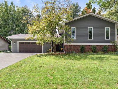 520 River Hills Dr, River Falls, WI, 54022