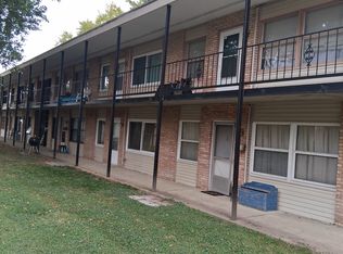 176 E 2nd St #6, Manteno, IL 60950