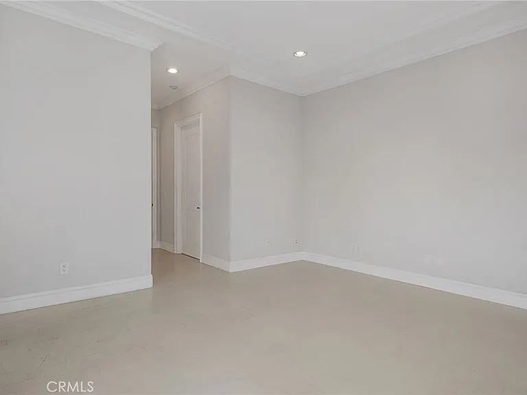 16459 Otsego St — Photo 25