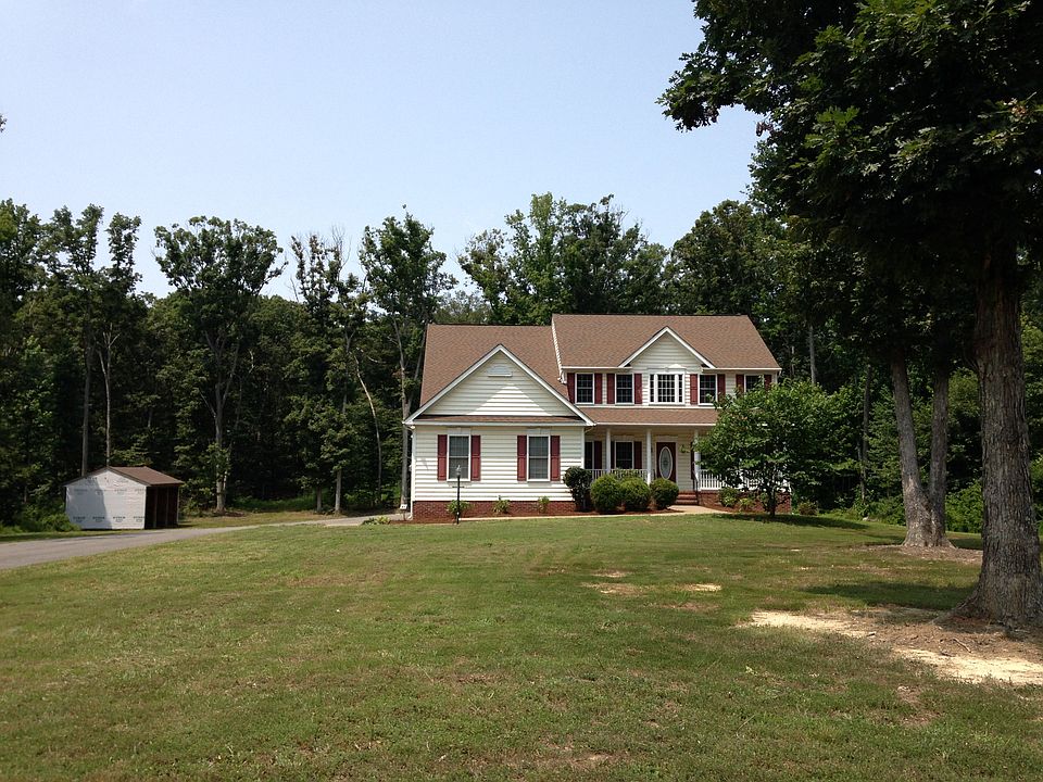 1st image of 62 Town & Country Dr