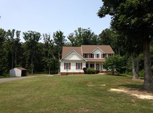 62 Town & Country Dr, Fredericksburg, VA 22405