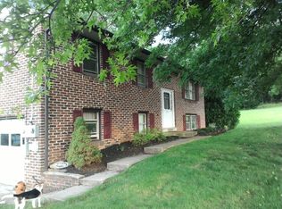 232 Hill Rd, Denver, PA 17517