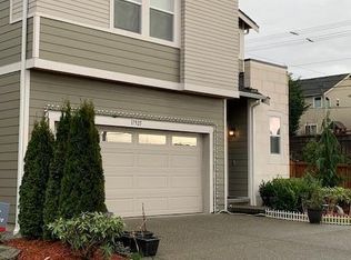 17925 41st Dr SE, Bothell, WA 98012