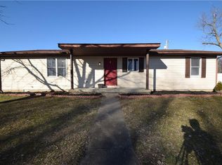 1135 Ernest Dr, Seymour, IN