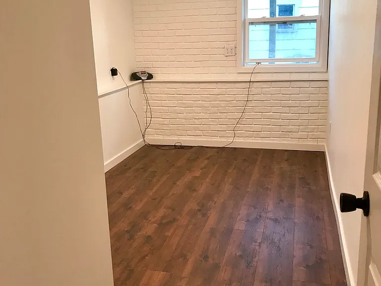 James St — Photo 4