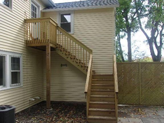 Private deck, yard & patio