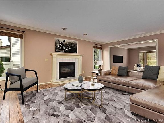 5th image of 7666 Quail Hollow Dr