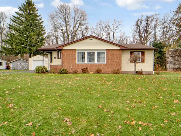 3436 Ridge Rd, Williamson, NY 14589
