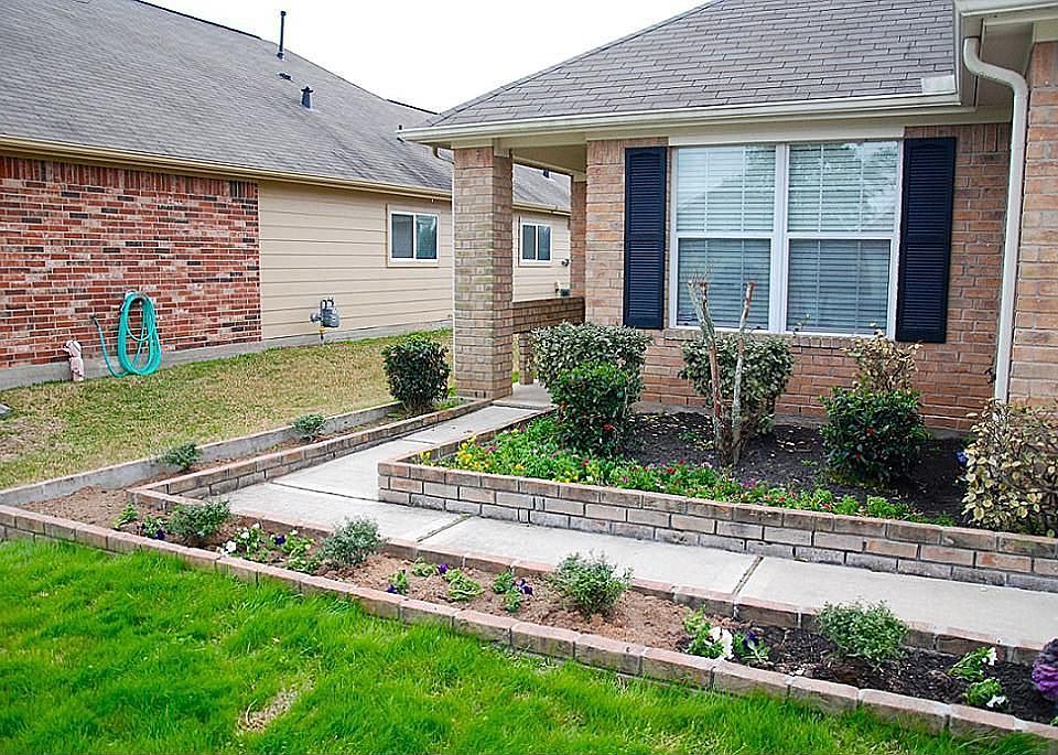 2nd image of 2711 Long Grove Ln