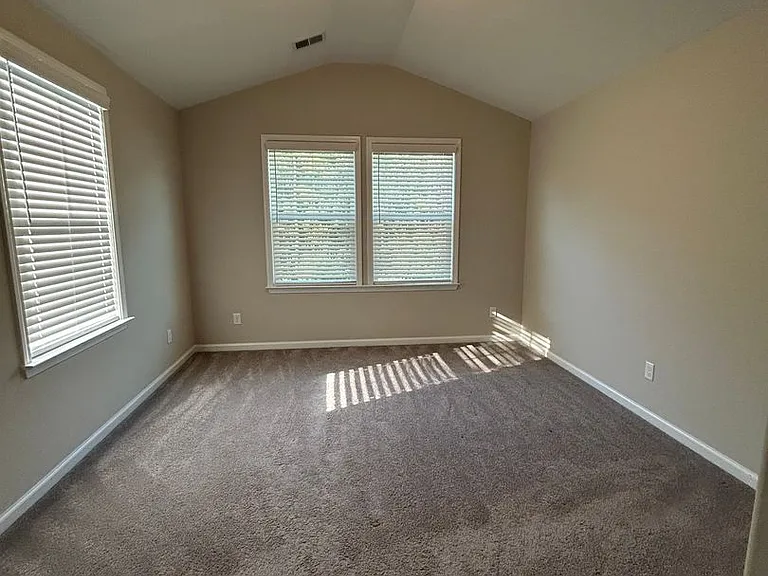 223 Sonoma Dr — Photo 13