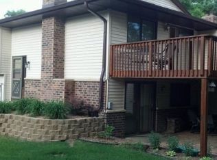 10742 Cavell Rd, Bloomington, MN 55438