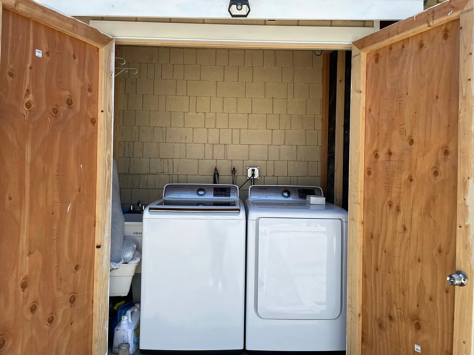 E 22nd St, Oakland — Photo 4