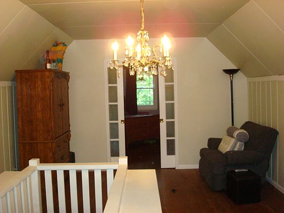 Master sitting area