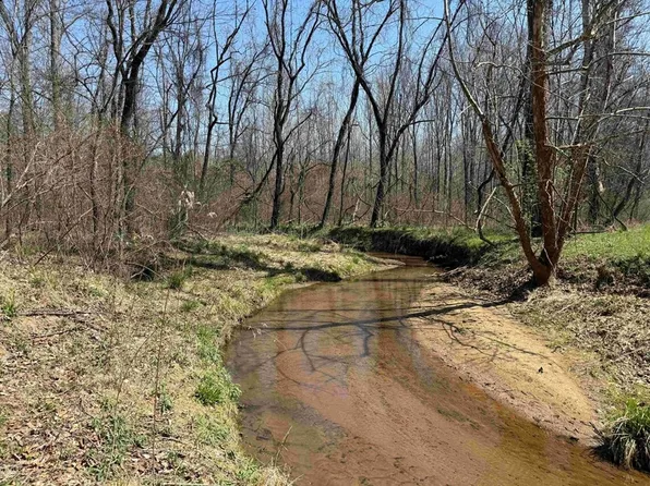 Dabney House Rd, Vernon Hill, VA 24597
