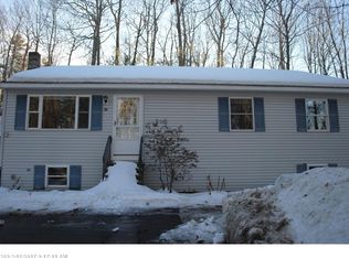 62 Meadow Rd, Raymond, ME 04071