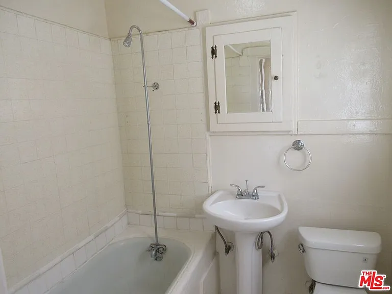 1137 Lodi Pl — Photo 16
