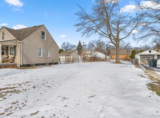 24100 Chicago St, Dearborn, MI 48124
