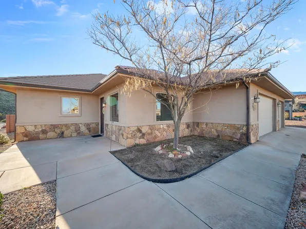 1907 N Creek Side Ct, Washington, UT 84780