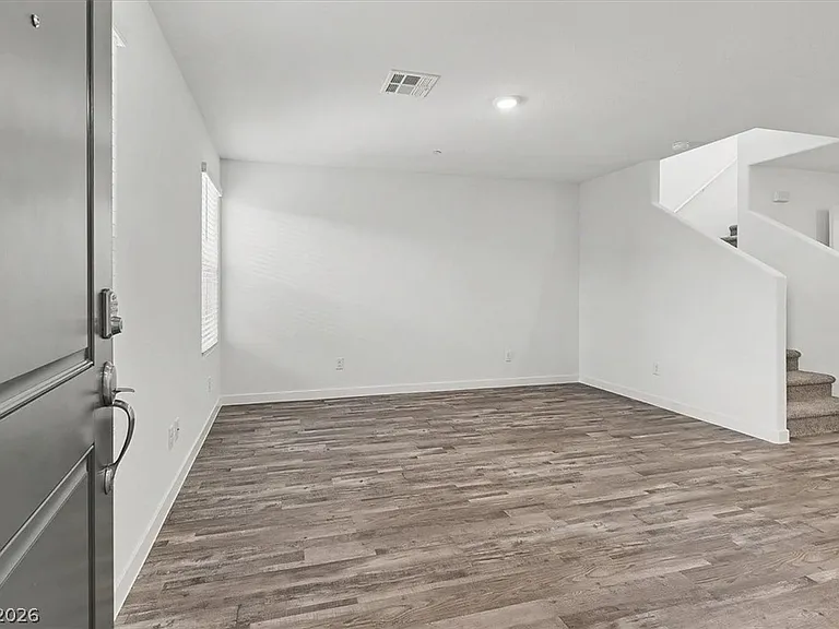 9653 Horseshoe Canyon St — Photo 4