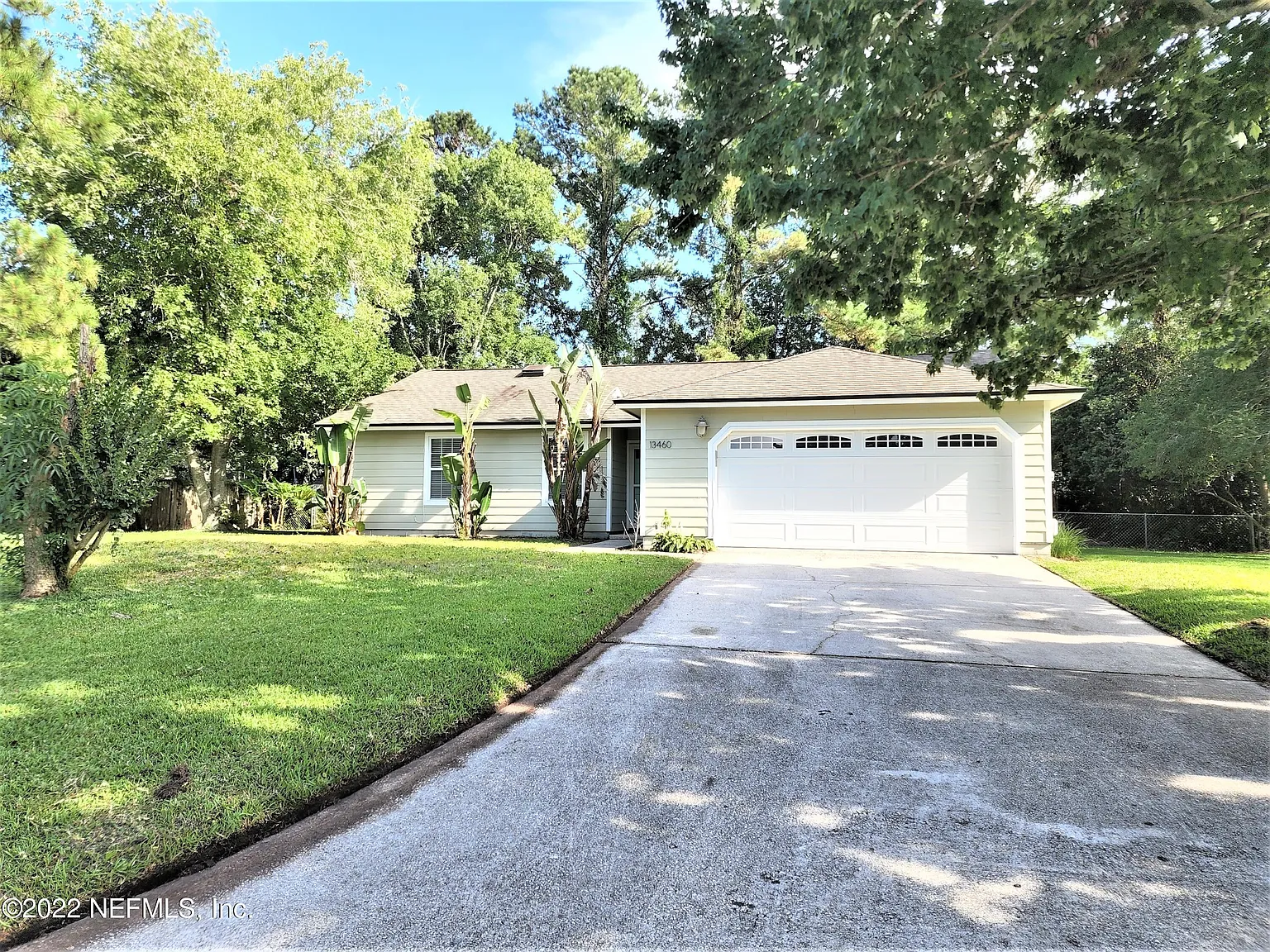 3 bed, 2.0 bath, 1244 sqft, $2,200 — Photo 1