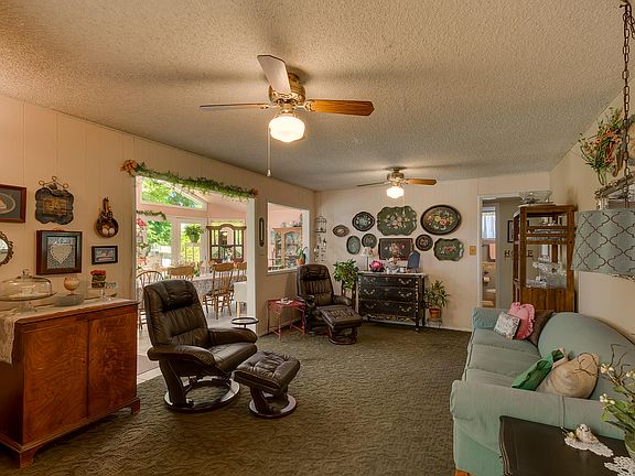 3rd image of 298 Lenwood Dr